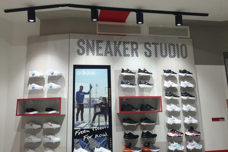 Sneaker-studio_allestimeno_negozi